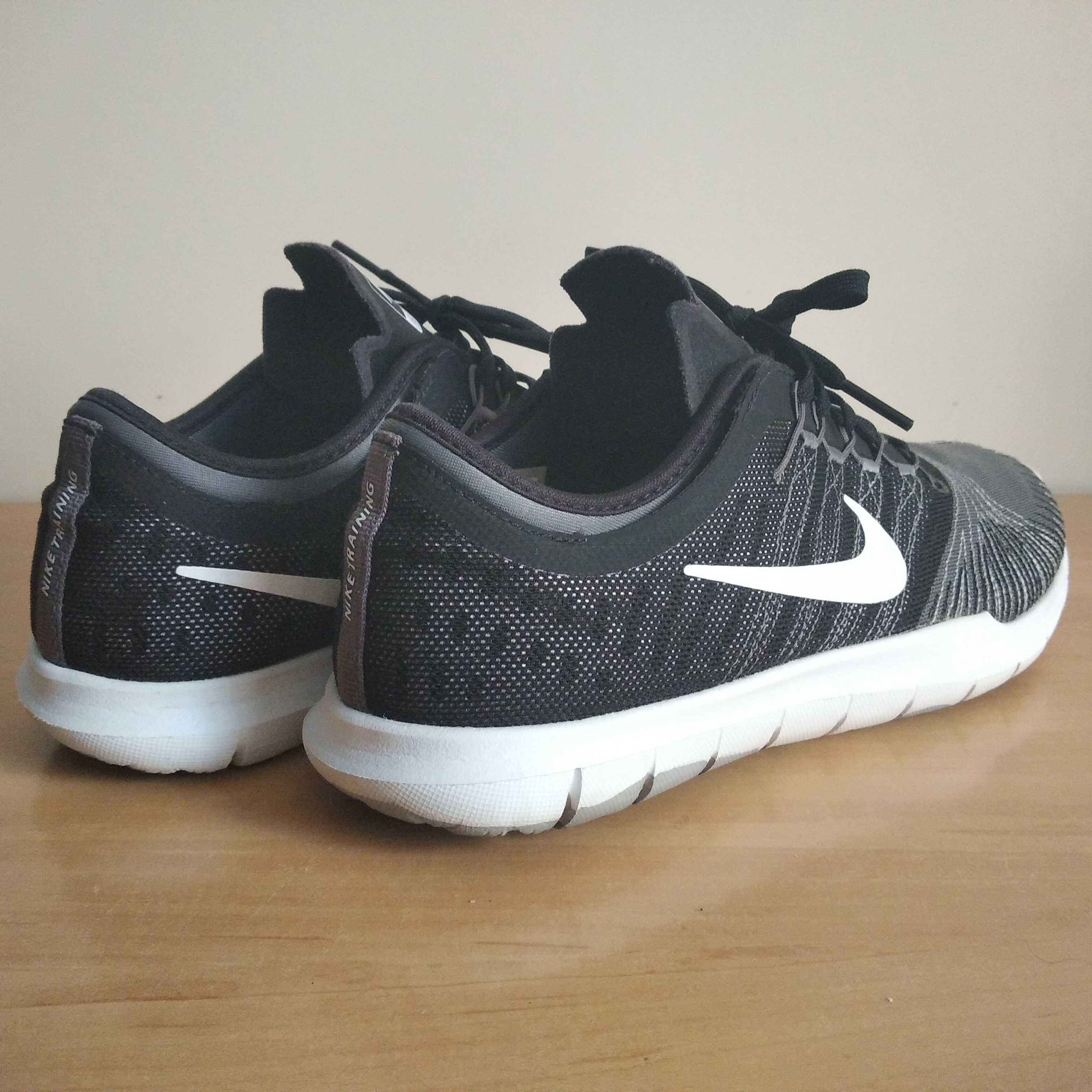 Buty biegowe NIKE Flex Adapt Tr roz.eu-40.5