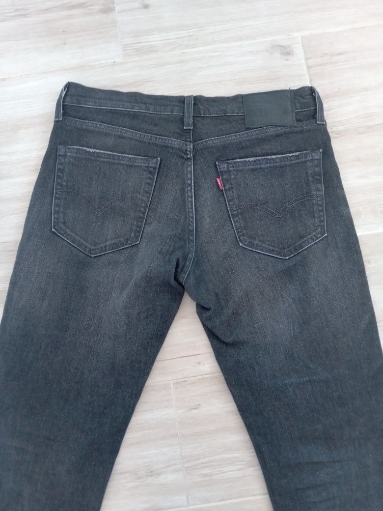 Levi's 511 W32 L30 jeansy