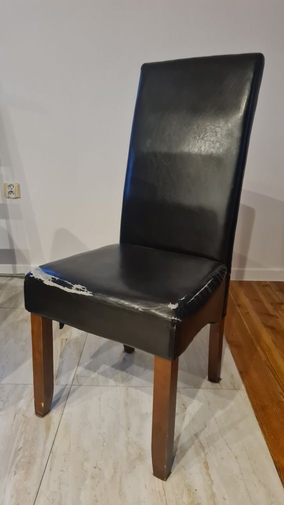 Krzesła czarne 8 szt    jysk