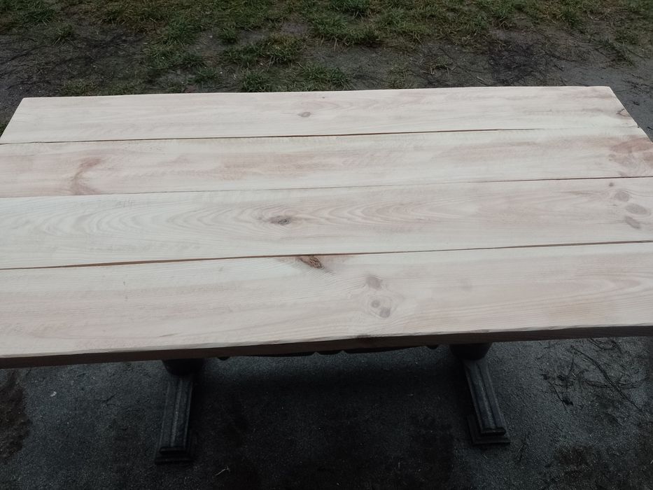 Ława z blatem z desek