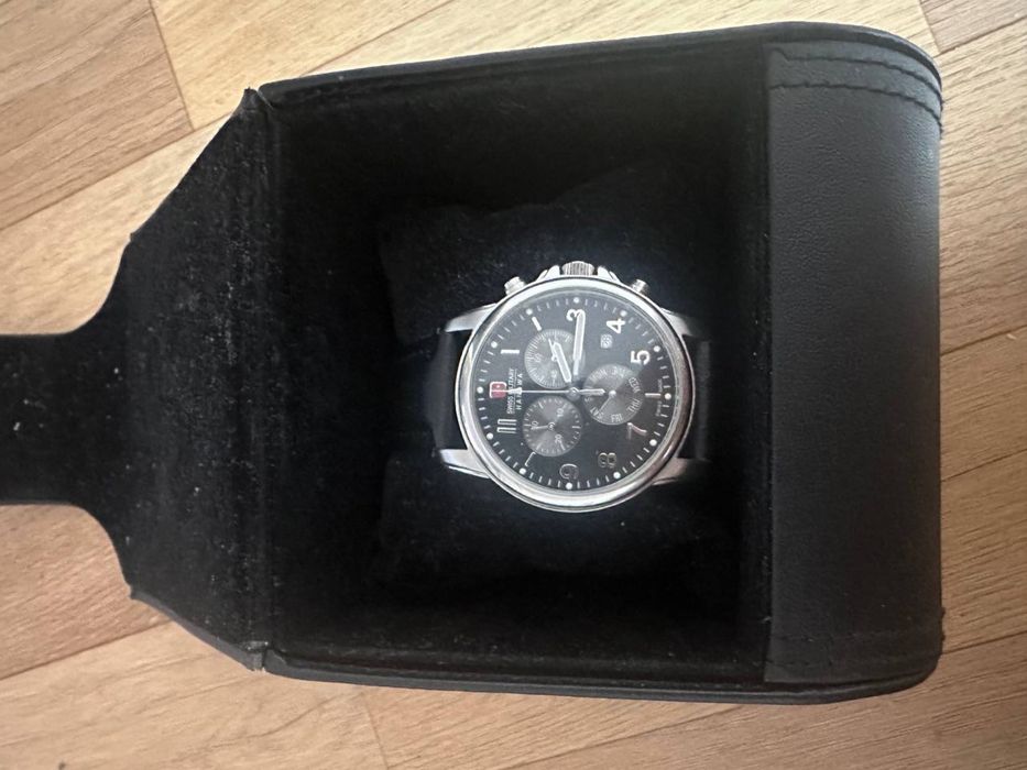 Продам шверцарские часи Swiss Military Hanowa