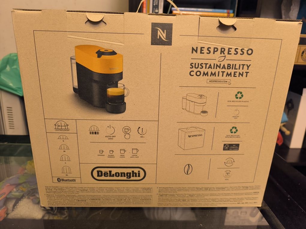 Maquina Nespresso Vertou Pop em Preto