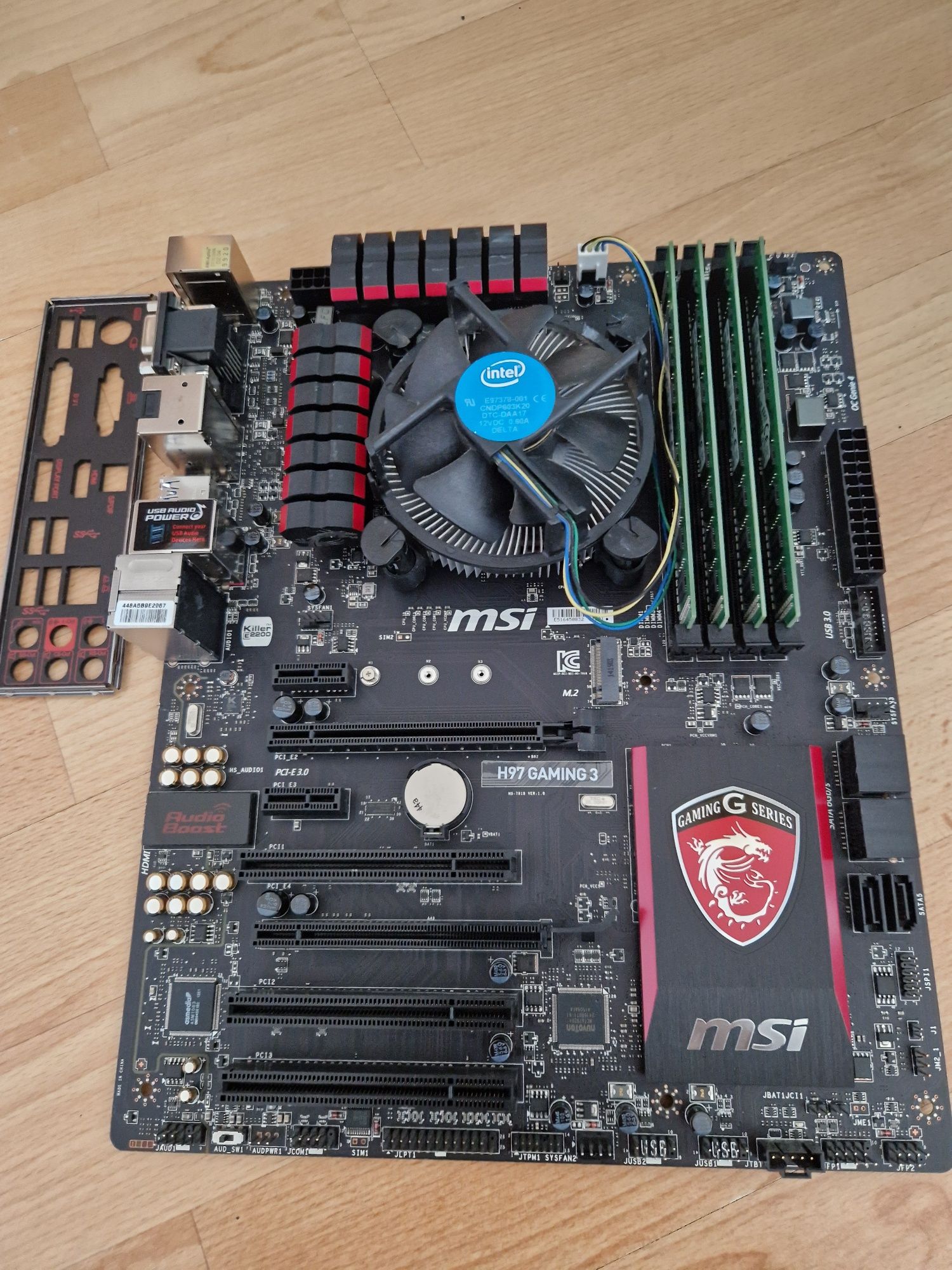 MSI H97 GAMING 3 (m.2 ssd) Якісна ігрова Материнська плата сокет1150
