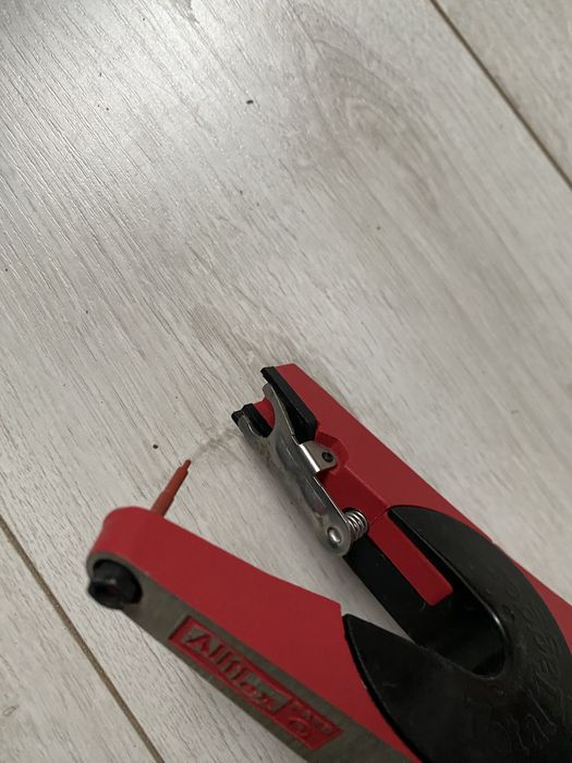 Kolczykownica Allflex