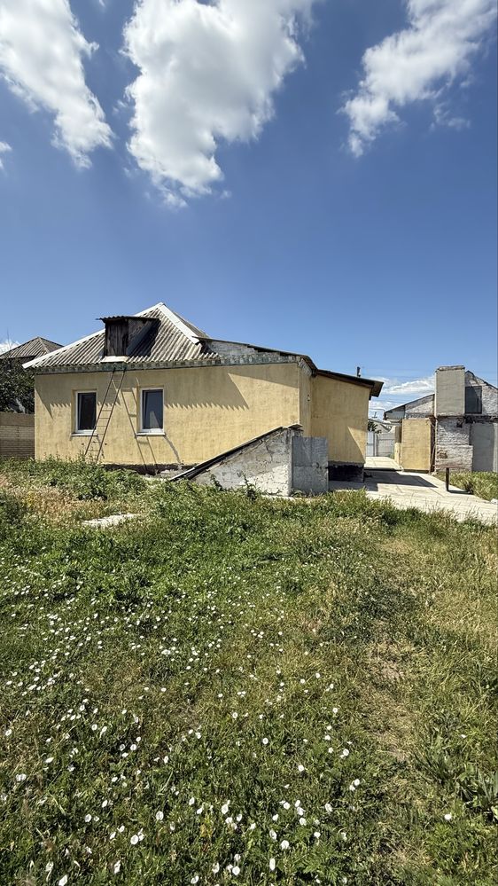 Продам будинок у Таромському з ремонтом, район АТБ
