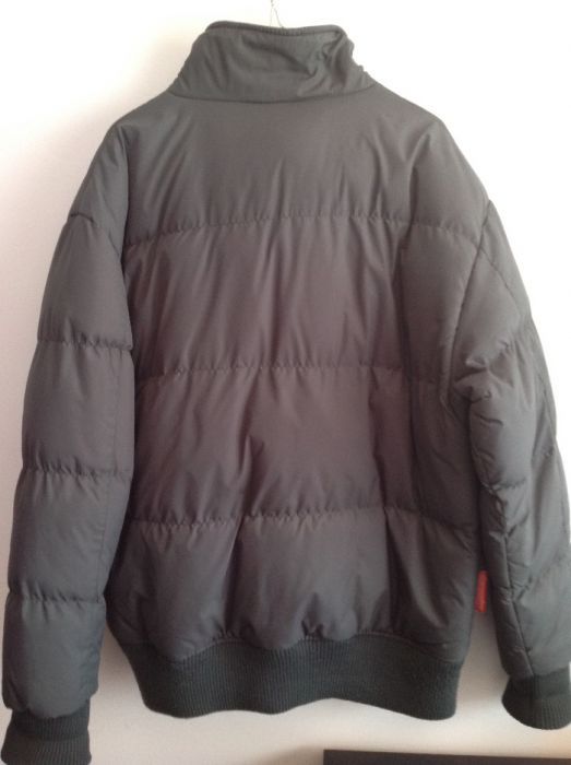 Casaco verde unisex marca deeply tamanho L