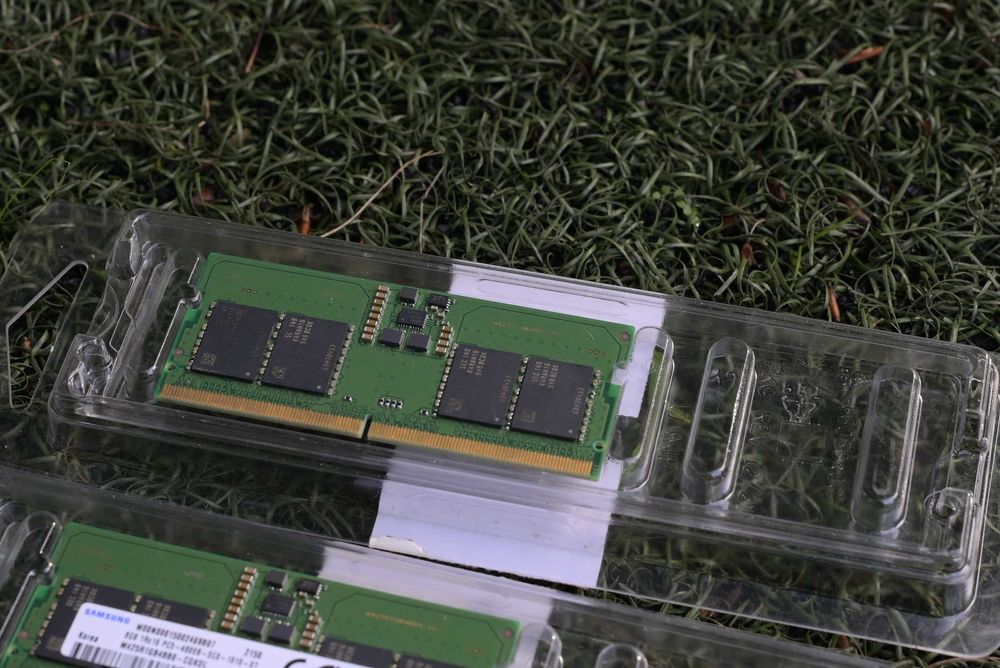 Kości ram Samsung 16GB 2x 8GB DDR5 4800MHz z lapka Asus Rog Strix g533