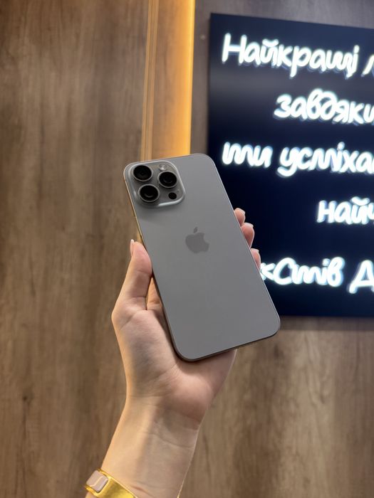 Used IPHONE 15Pro Max 512 Natural Titanium Neverlock Костюшка,5