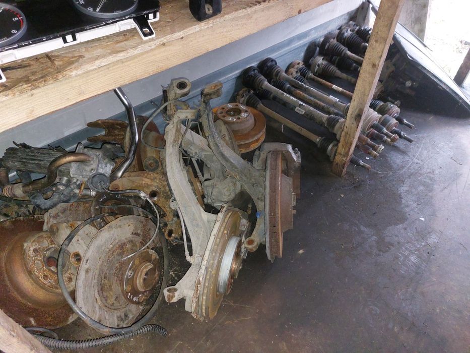 Цапфа ступиця кулак полуось стойка VW Touareg Audi a4 B8 B9 шрот