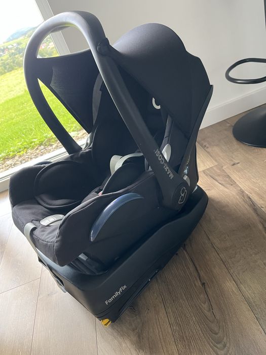 Nosidelko MAXI COSI plus oryginalna baza isofix