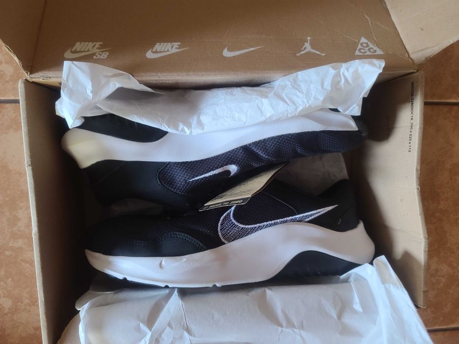 Кросівки чоловічі Nike р. 44-44,5 чорні довж устілки 28,5 см Індонезія