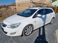 Opel Astra J Kombi Przód Kompletny Z40R Europa