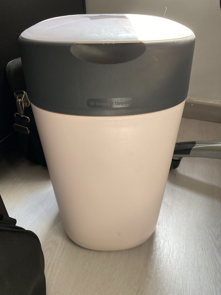 Caixote de lixo para fraldas rosa