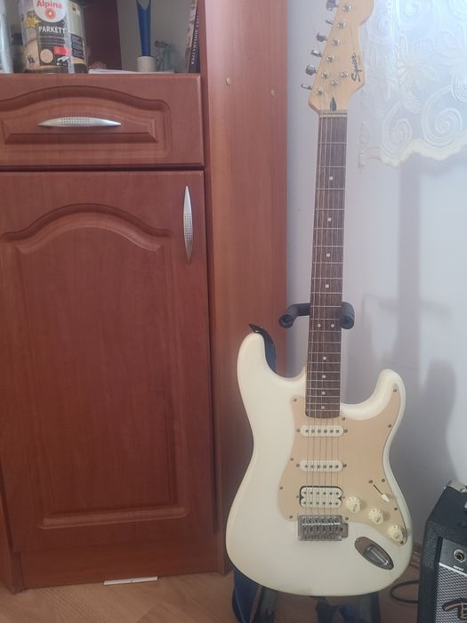Продам гітару Squier Bullet Strat