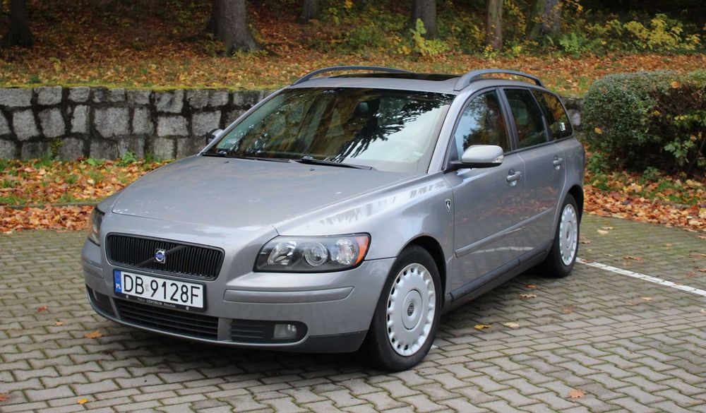 Volvo V50   2.0D