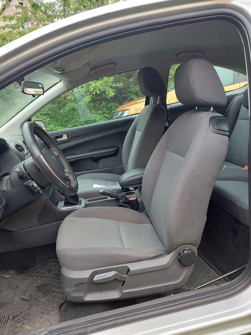 Ford Focus benzyna 2006. Sprawna klimatyzacja 170tys km