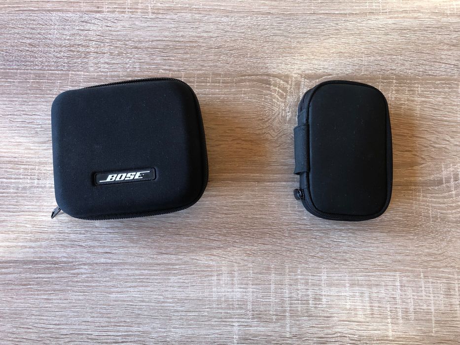 Oddam za darmo dwa etui/pokrowce widoczne na zdjęciach