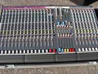 Mikser Allen & Heath GL 2200 24 kanały z case