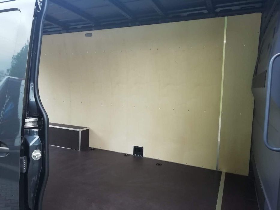 Profesjonalne zabudowy aut dostawczych Mercedes Sprinter L3H2 standard