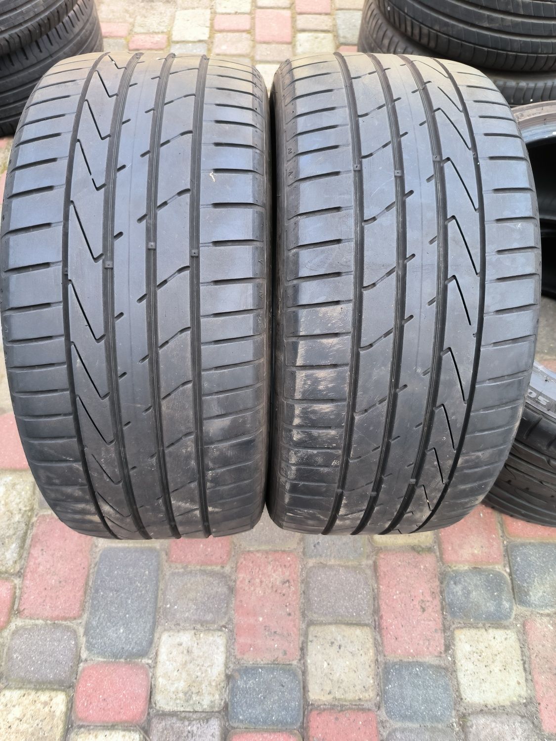 Opony letnie 17 Hankook Ventus S1 Evo2 - 245/45 17