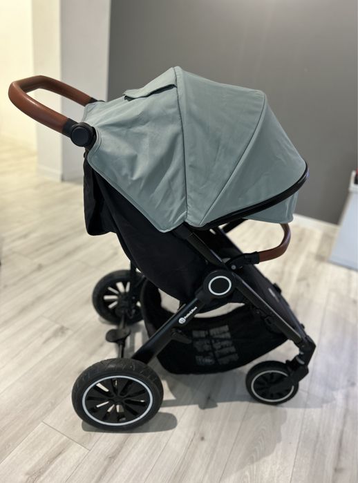 Wózek spacerowy Petite&Mars Street+