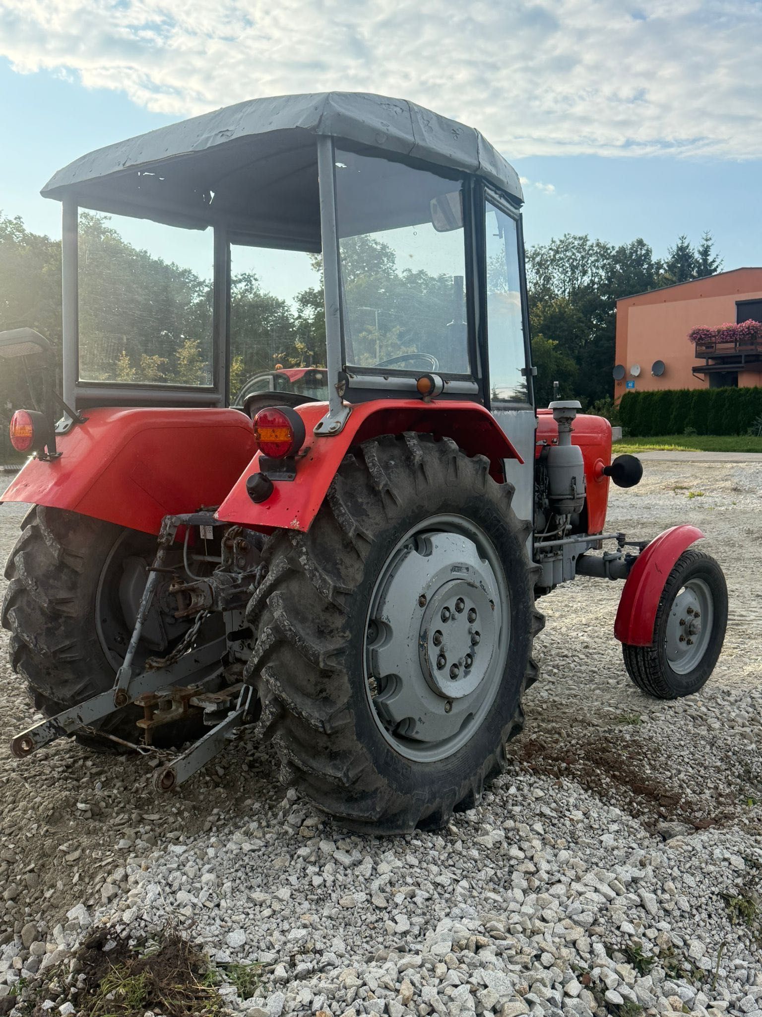 Ursus c330 traktor, ciągnik rolniczy. Sadowniczy.