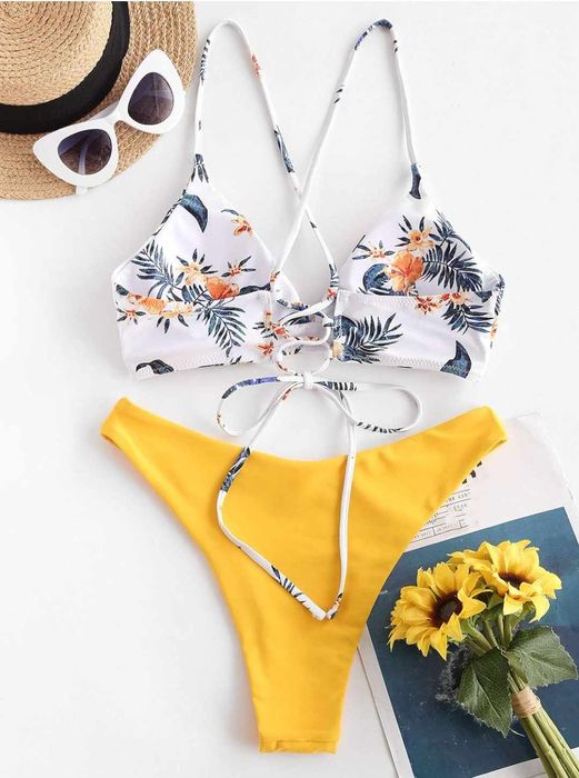 Dwuczęściowy strój kąpielowy z kwiecistym wzorem typu tanga M