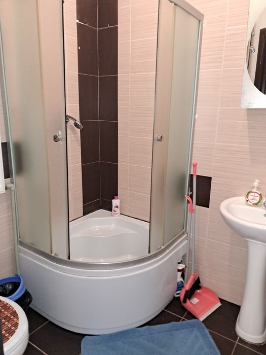 У самому центрі Одеси на вул. Буніна біля Дерибасівській довгостроково