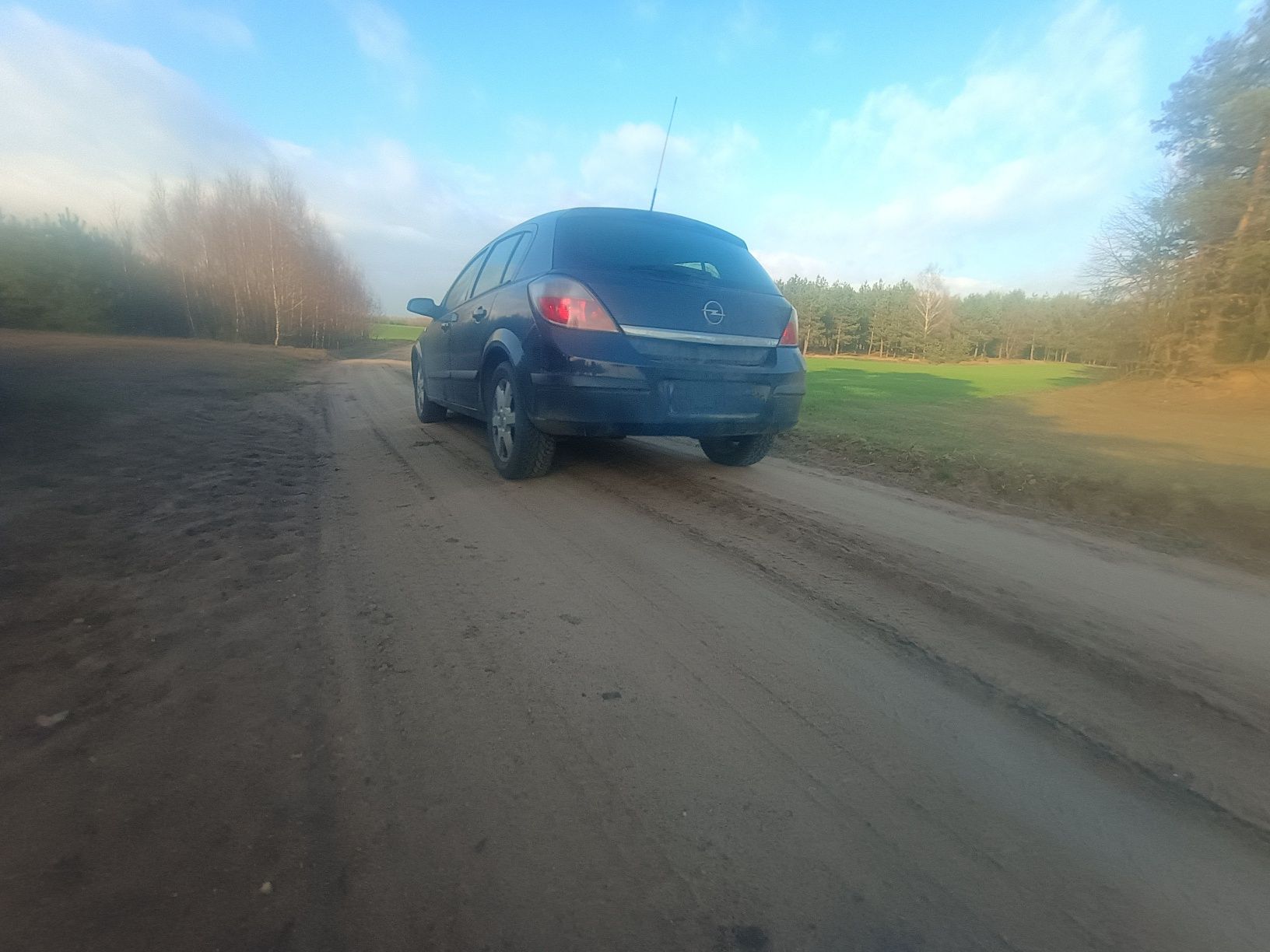 Sprzedam Opel Astra H 1.7