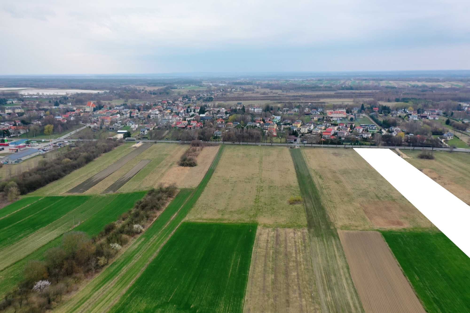 Działka 1.53ha przy trasie Kielce-Tarnów - pod inwestycje