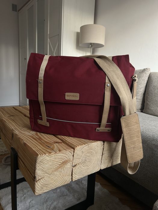 Torba rowerowa basil sakwa 20 l bordowa