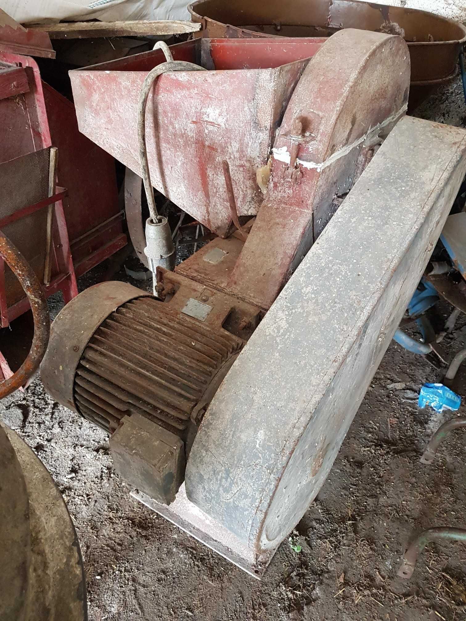Śrutownik 11 KW do zboża, strączkowych