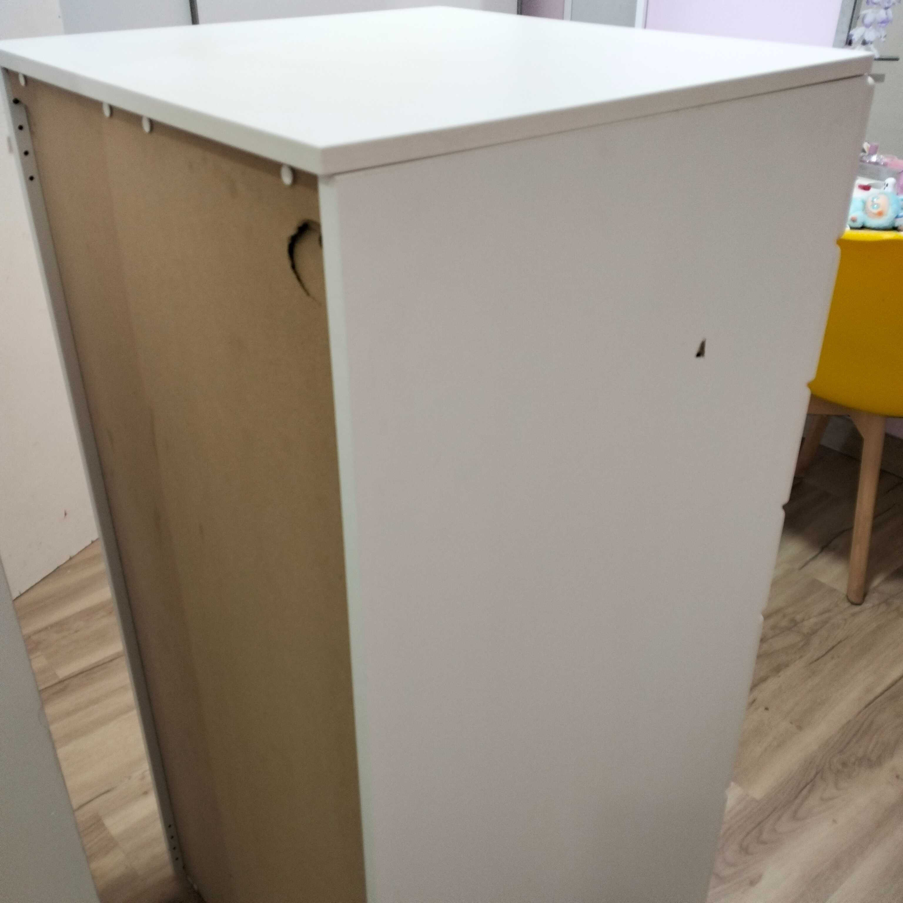 Cómoda Branca Ikea