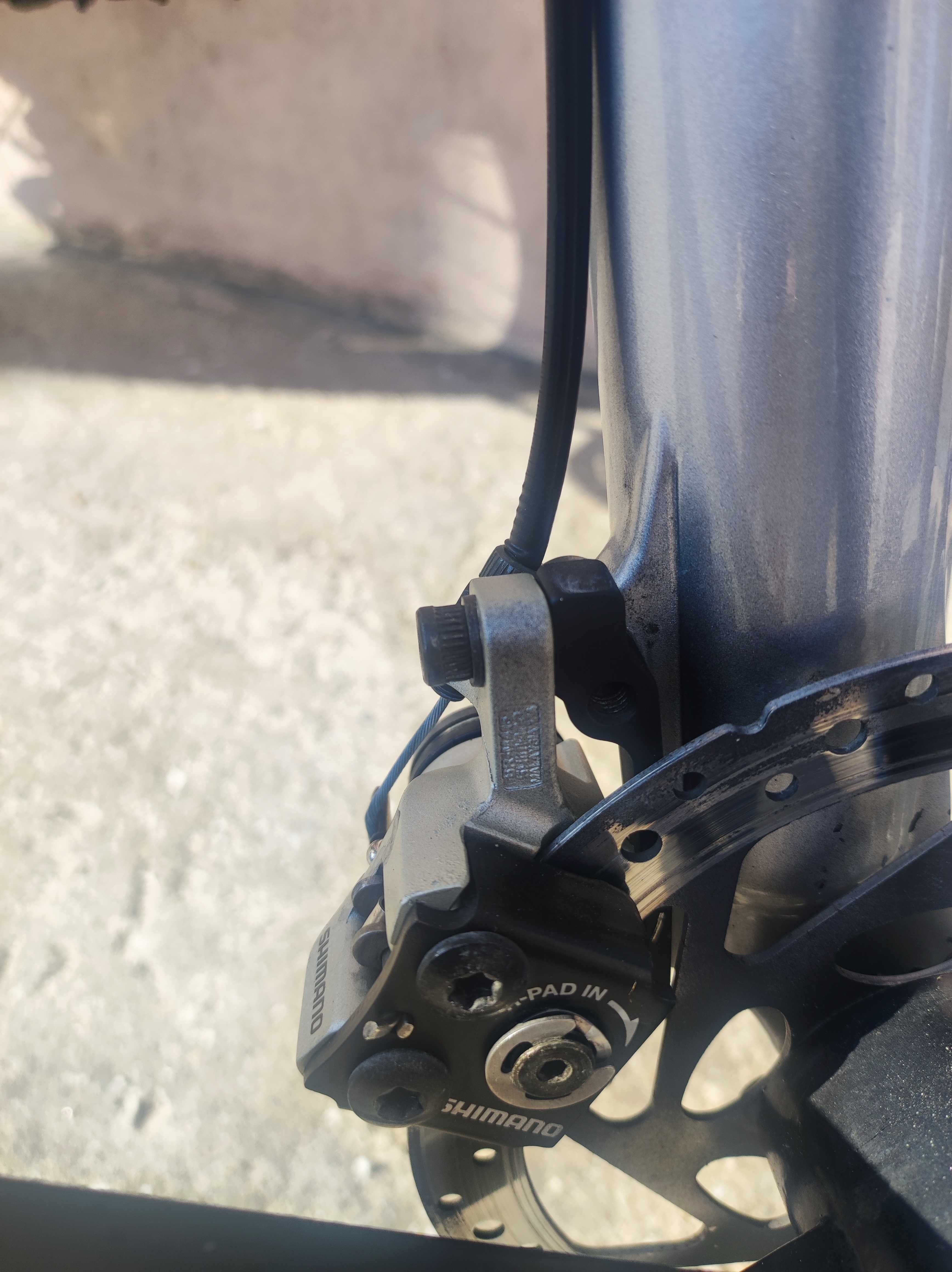 Bicicleta BTT downhill