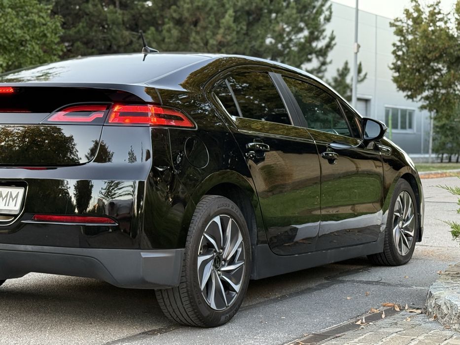 Продам Chevrolet Volt 2014 Plugin Hybrid