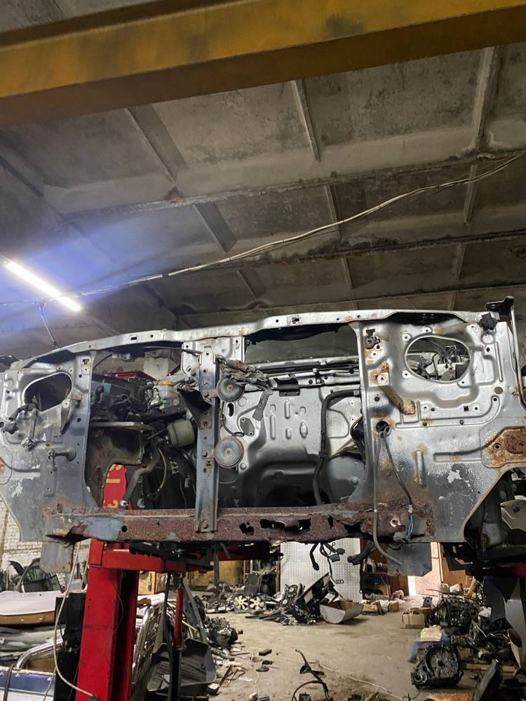 Кузов кабіна Nissan D22 2000-2008 нісан  навара д22 правий руль