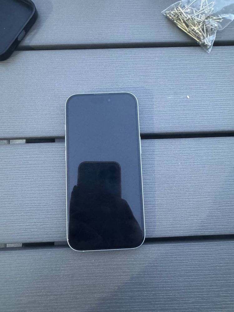 Iphone 15/128 white
