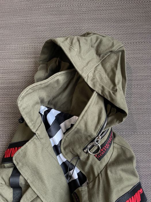 Casaco de Homem estilo militar