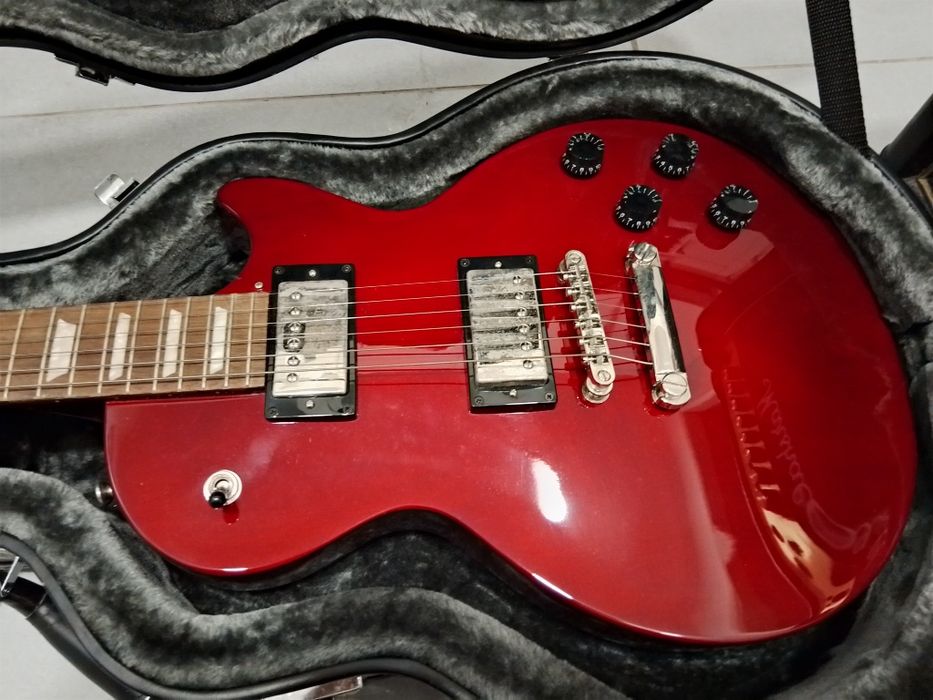 Conjunto guitarra Epiphone Les Paul e amplificador Marshall