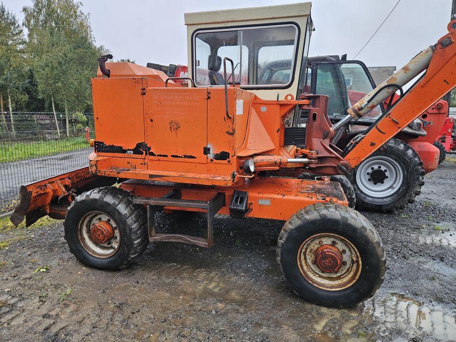 Koparka kołowa SCHAEFF 8.5T 4x4 4-łyżki