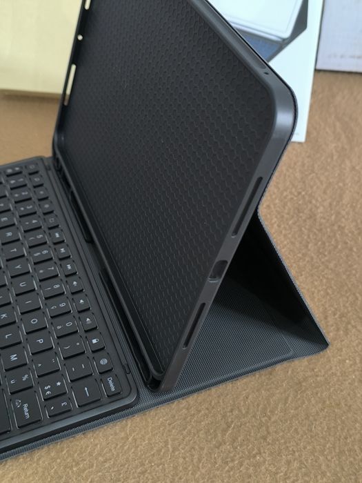 Capa teclado p/ iPad pro 11