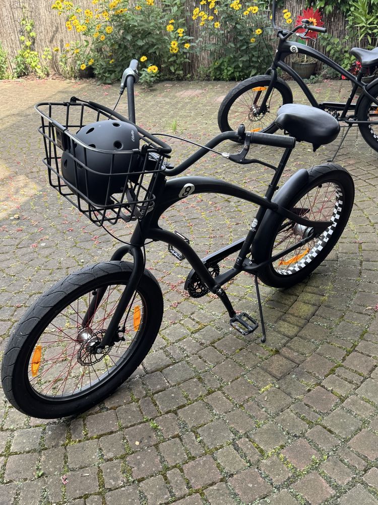 Electra Straight 8 8i cruiser