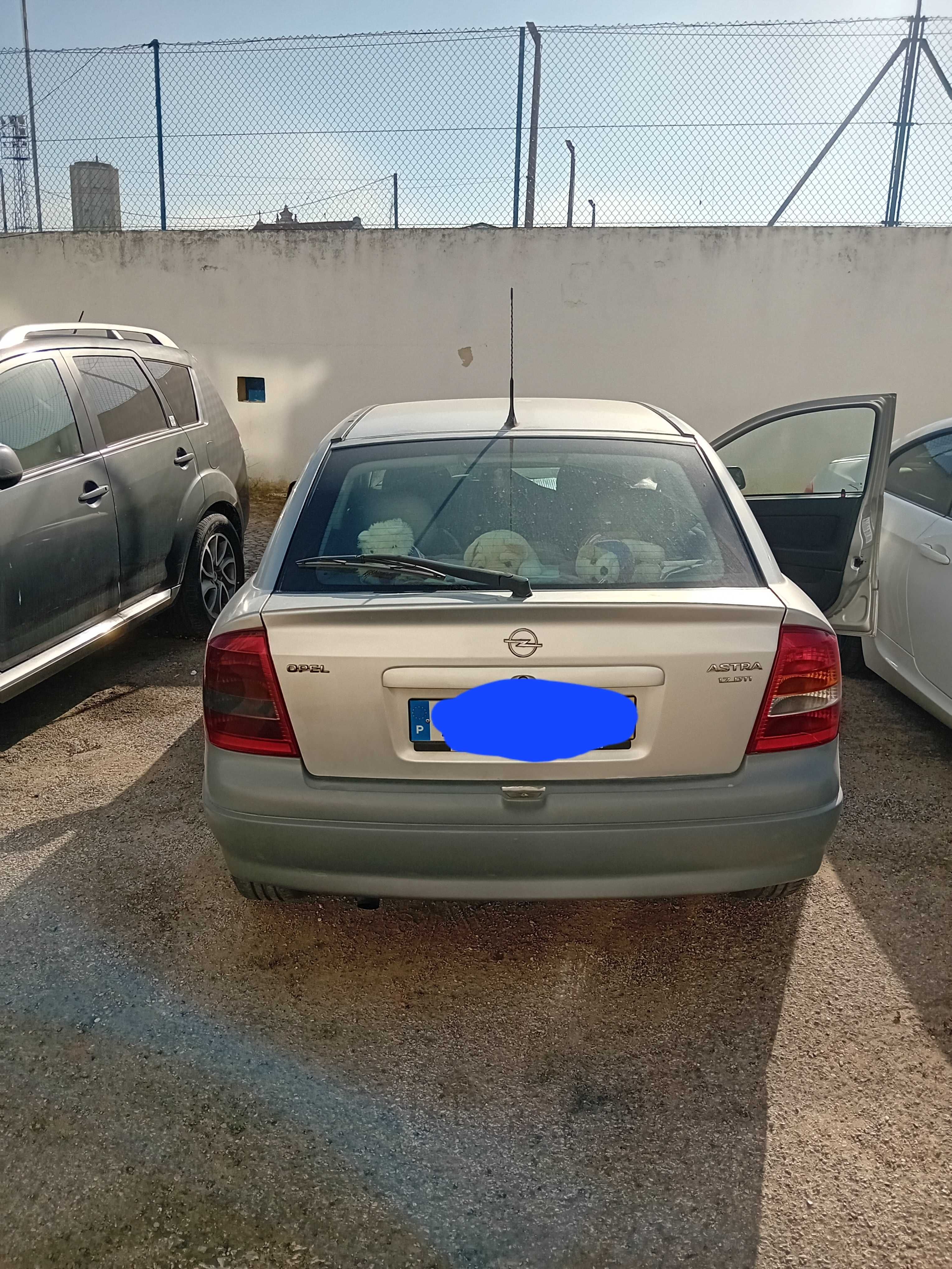 Opel astra 1.7 DTI avariado