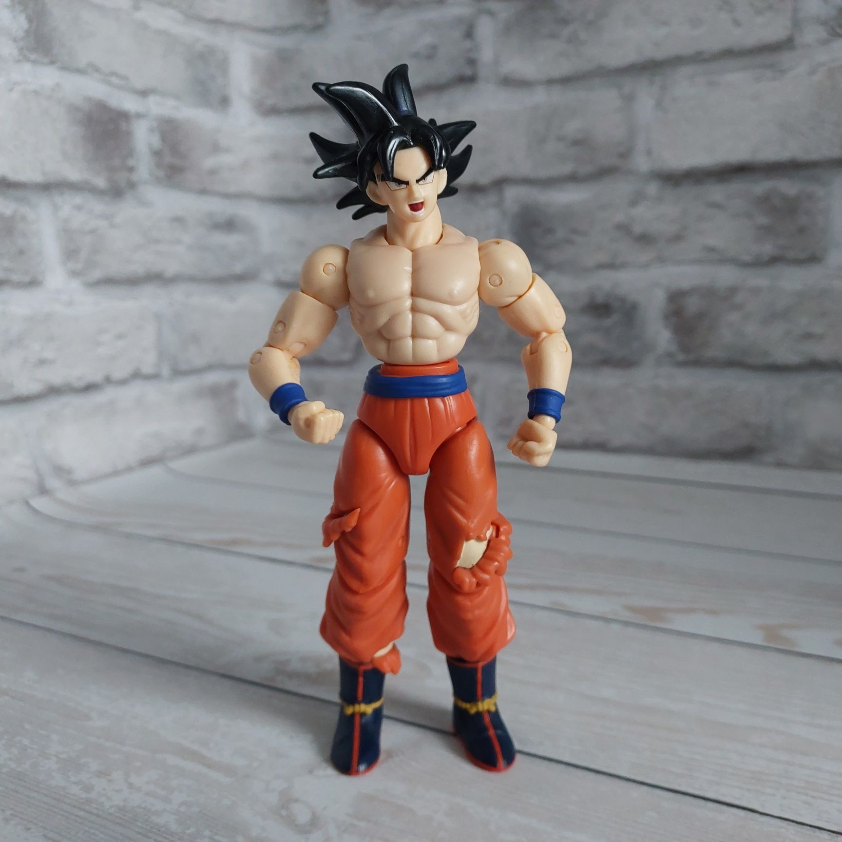 Колекційна фігурка Goku Dragon Ball (16 см)