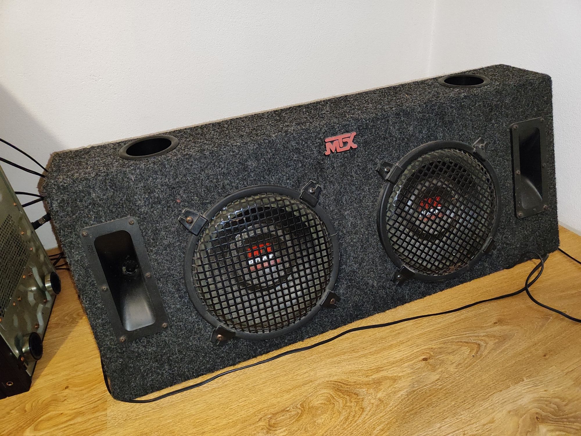 Skrzynia basowa samochodowa tuba subwoofer MTX