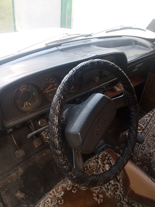 Продам Москвич, сів поїхав на повном ходу, з документами