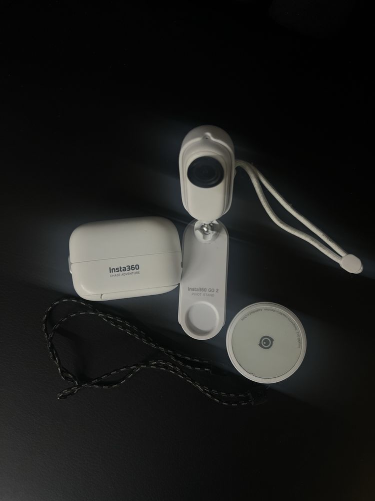 Insta360go2 / Экшен мини камера