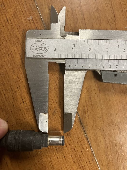 Carregador 20V 3.25A