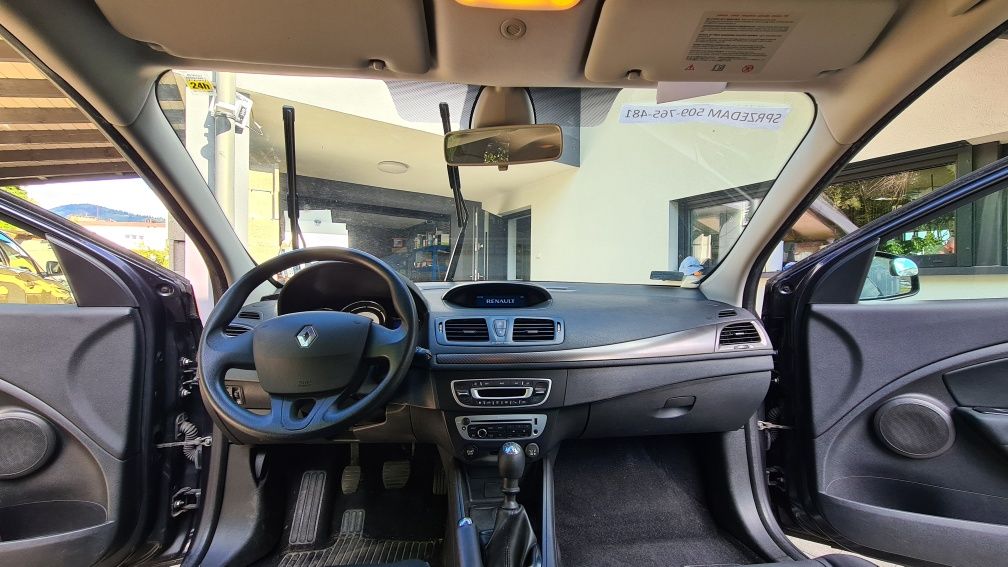 Renault Megane. 6 biegów, Super stan czujniki cofania