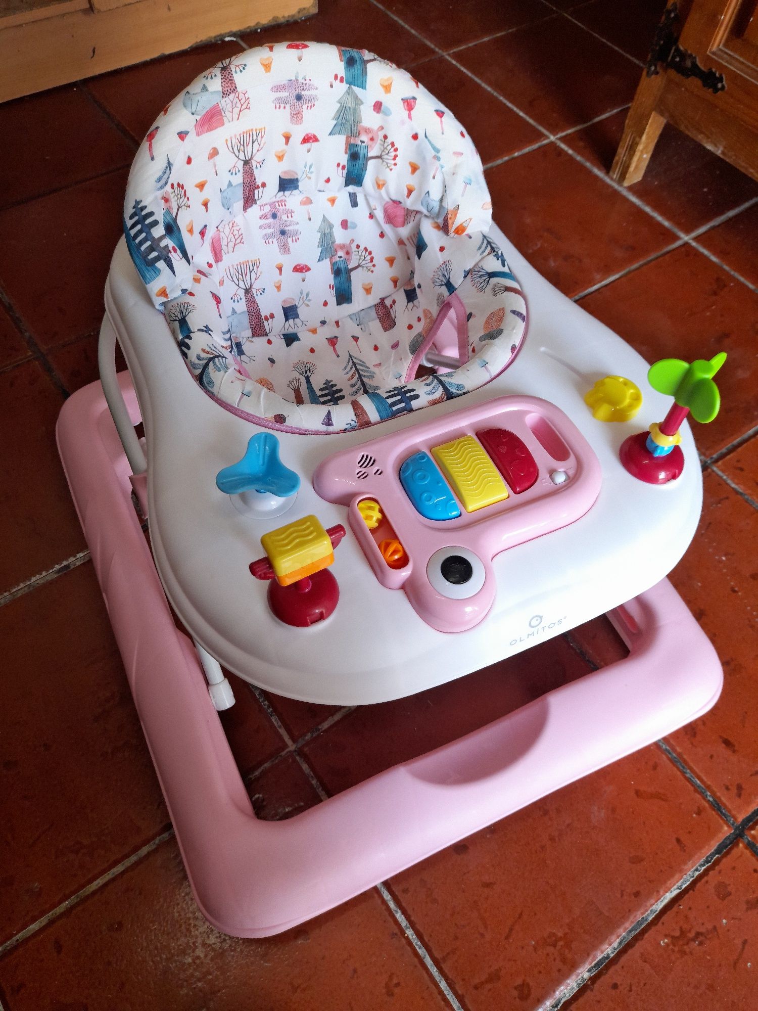 Andador bebê menina